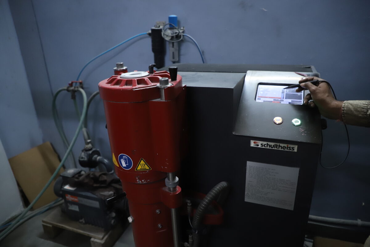 Schultheiss casting equipment